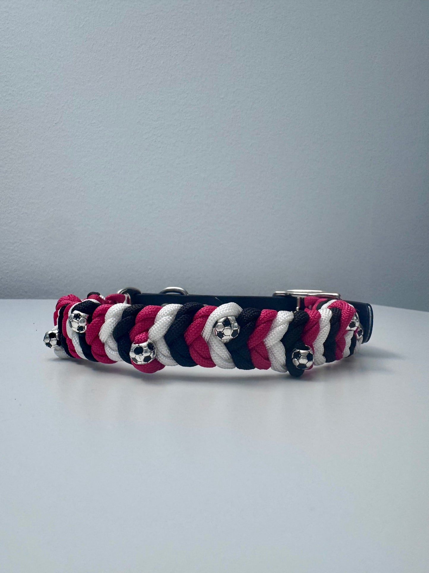 SGE - Halsband „Tapsi“