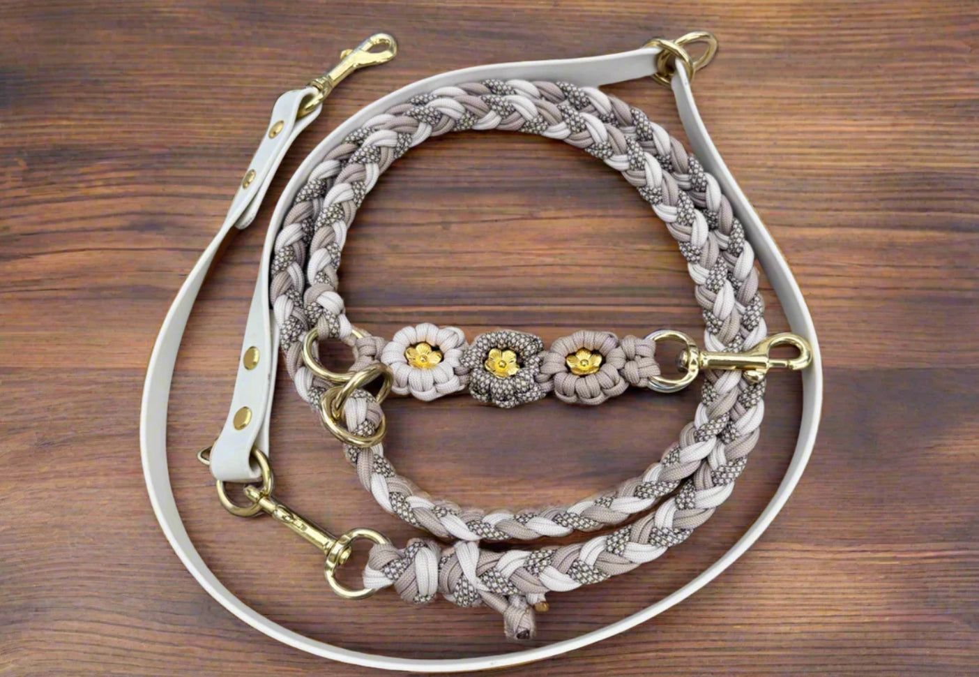 Bestseller: Mix & Match Leine inkl. Blümchen und Halsband - Puppuccino